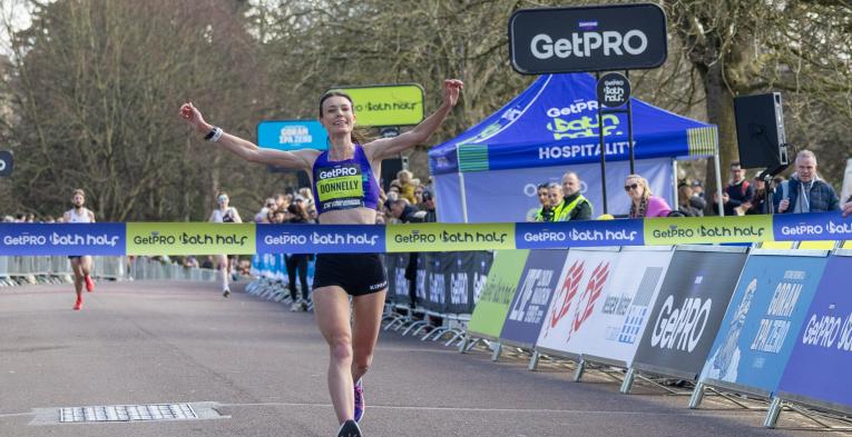 Abbie Donnelly approaching the Finish Line