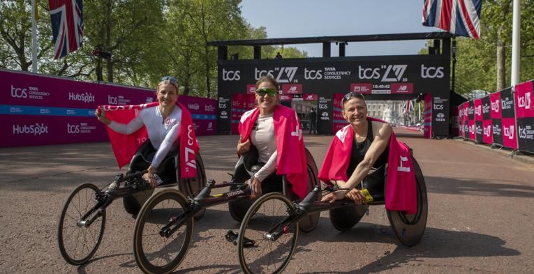Elite Wheelchair race winners at the 2025 TCS London Marathon