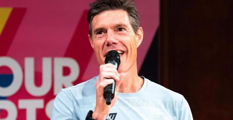 Martin Yelling at Meet our Experts 