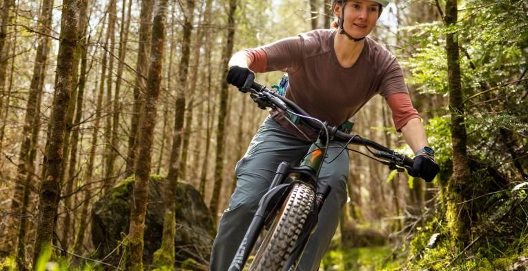 Manon Carpenter shot by Samantha Dugon 