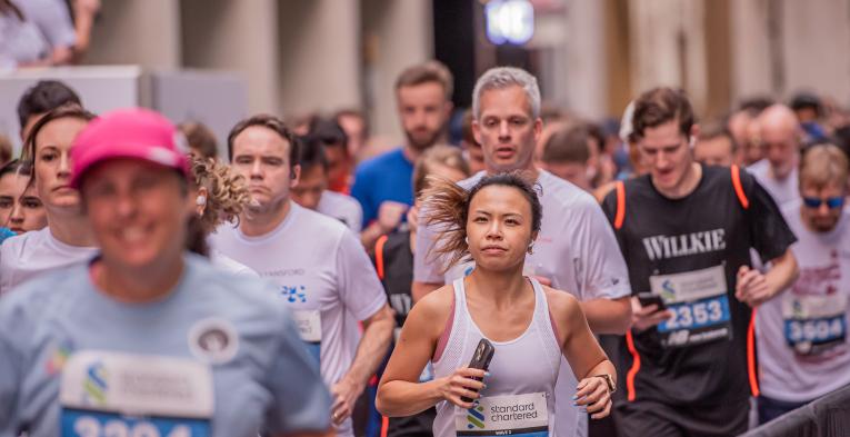 Standard Chartered Great City Race runners