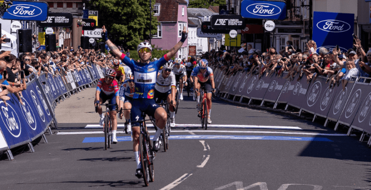 Photo of Wiebes crossing the finish line of stage two of the Ford RideLondon Classique