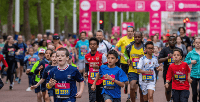Westminster mile participants running at start line