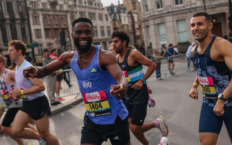 Runners on the Vitality London 10,000 course