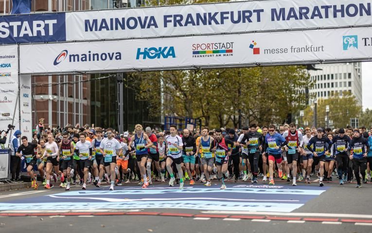 Runners at the Start Line