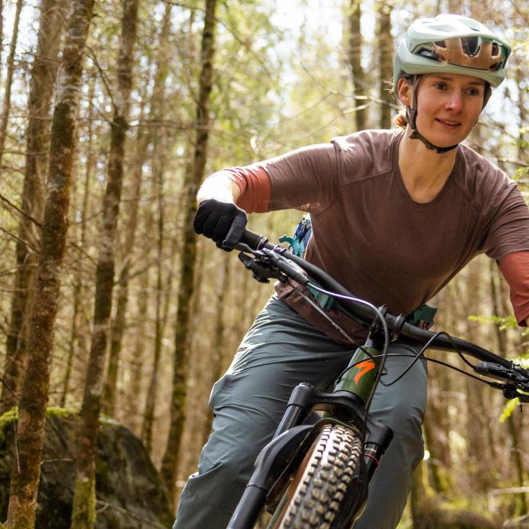 Manon Carpenter shot by Samantha Dugon 