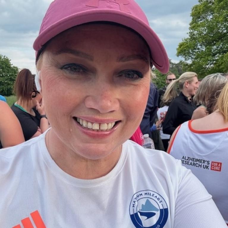 Alyson Hancock just before starting a 10K