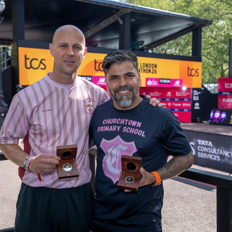 David Stancombe and Sergio Aguiar with Spirit of the London Marathon award