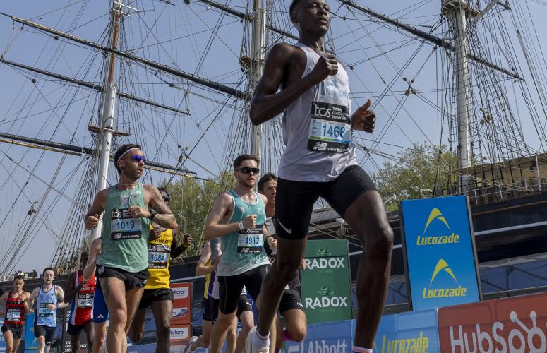 Participants pass Cutty Sark