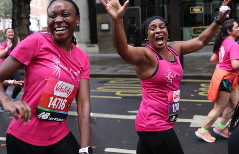 Sexy Pace Run Crew at the Vitality London 10,000