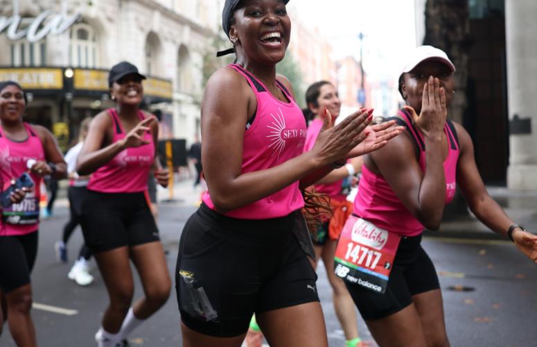 Sexy Pace Run Crew at the Vitality London 10,000
