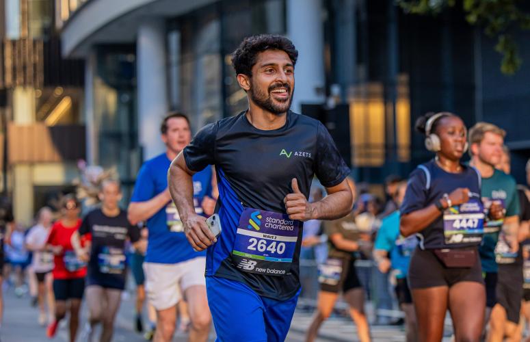 Runners on the City Race course 