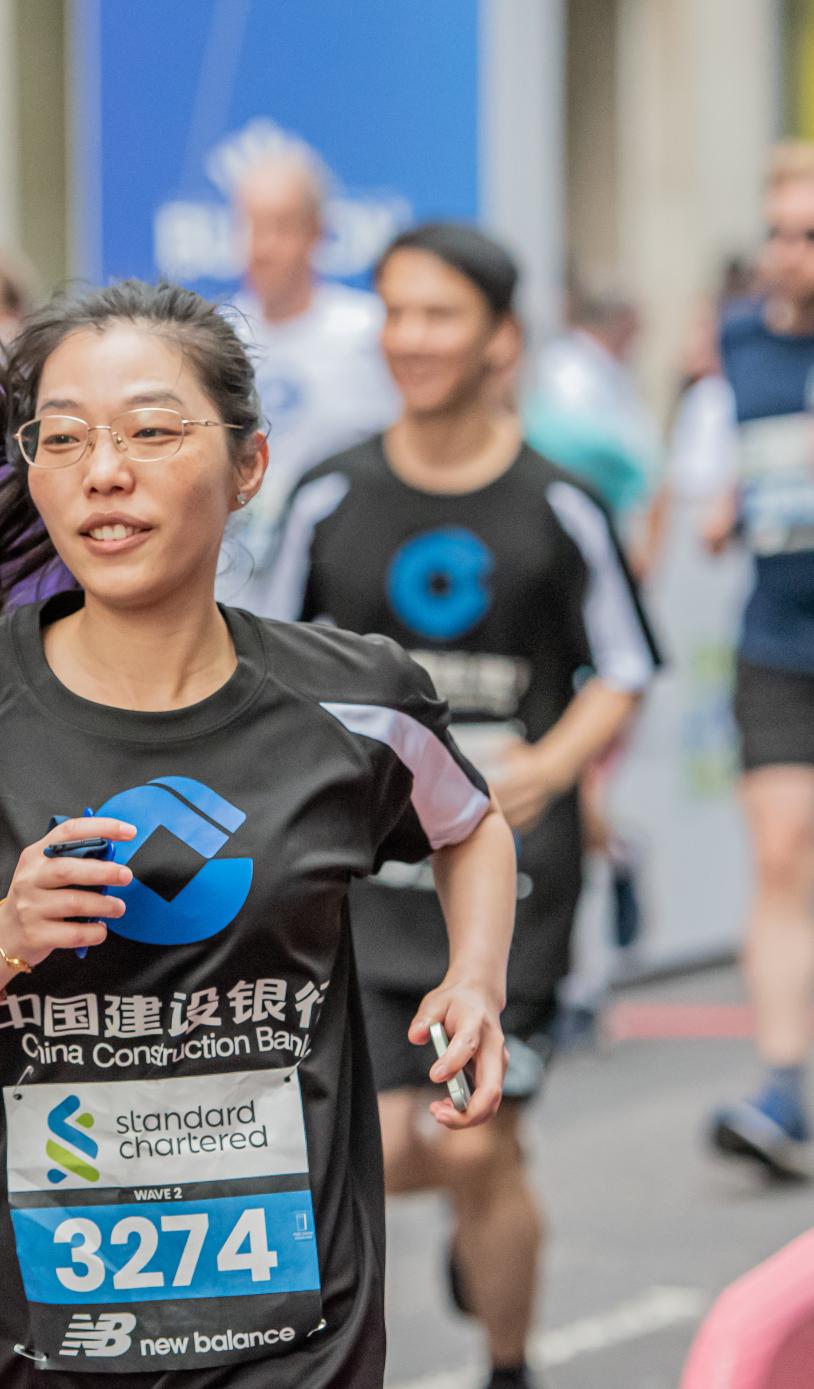 Standard Chartered Great City Race runners